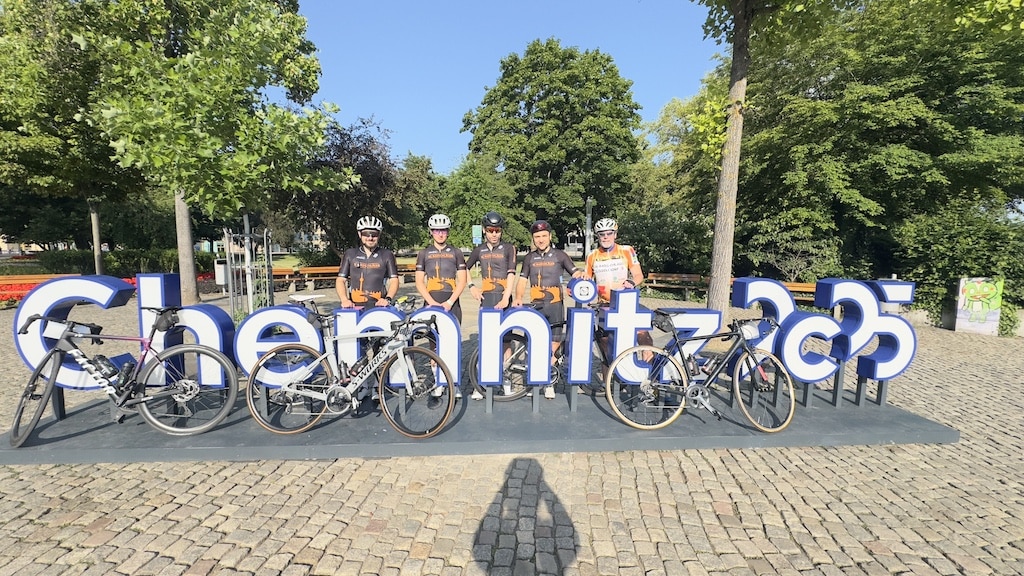 Düsseldorfer Radsportler beim Radmarathon in der Partnerstadt Chemnitz