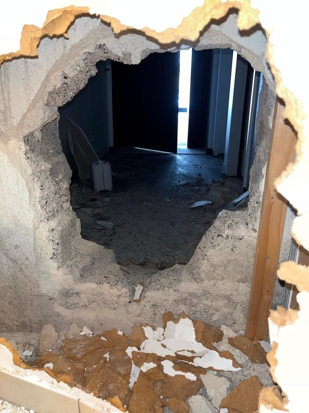 Spektakulärer Einbruch in Zigarrengeschäft © Polizei Spektakulärer Einbruch in Zigarrengeschäft © Polizei