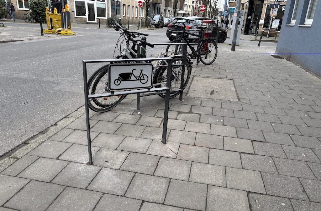 Rund 1.000 neue Fahrradstellplätze für Düsseldorf