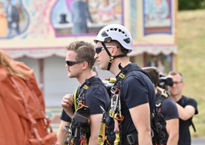 Feuerwehr aus Düsseldorf, Köln und die Werksfeuwehr von Mercdes proben den Ernstfall © Lokalbüro