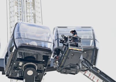 Feuerwehr aus Düsseldorf, Köln und die Werksfeuwehr von Mercdes proben den Ernstfall © Lokalbüro