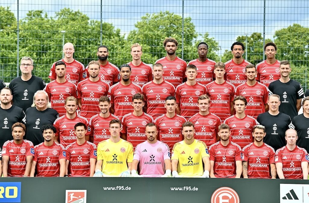 „Das neue Fortuna-Mannschaftsfoto für die Spielzeit 2025/26  © Lokalbüro