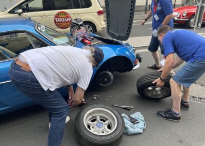 Hubanlage beschädigt wertvollen Oldtimer schwer © Manfred Fammler