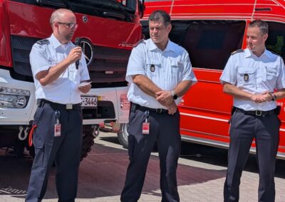 Freiwillige Feuerwehr Angermund weiht Wagen ein © Gabriele Schreckenberg