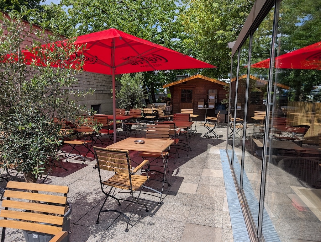 Hübsch eingerichtet und lecker bestückt ist es bei „Mehr als Brot“ © Gabriele Schreckenberg Hübsch eingerichtet und lecker bestückt ist es bei „Mehr als Brot“ © Gabriele Schreckenberg