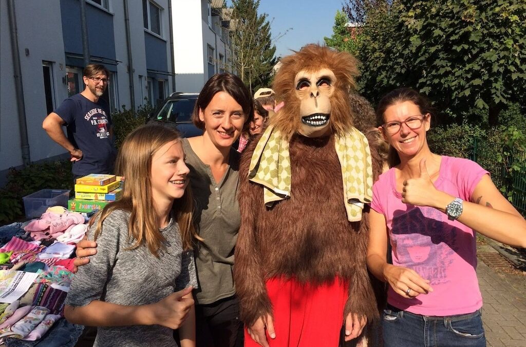 Zwölfter Garagentrödelmarkt in Düsseldorf-Wersten am 6. September