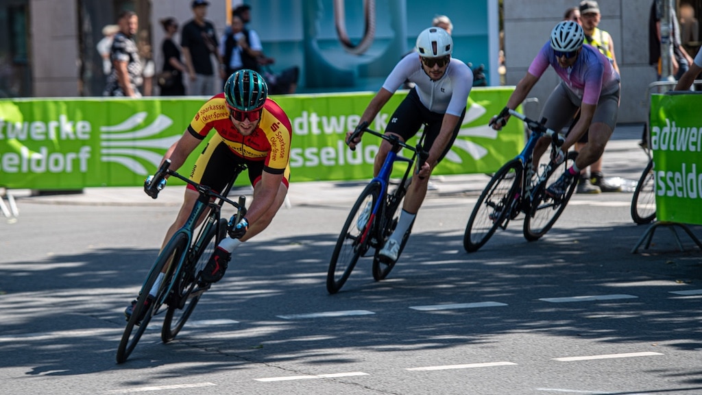 Radrennen trifft Lifestyle – „Rund um die Kö“ bringt am 10. August 2025 Radsport-Feuer zurück auf die Königsallee