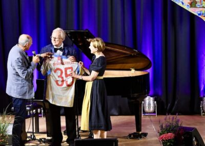 Leo Bauernberger, Geschäftsführer von SalzburgerLand Tourismus, Heriber Klein und Landtagspräsidentin Dr. Brigitta Pallauf © Lokalbüro