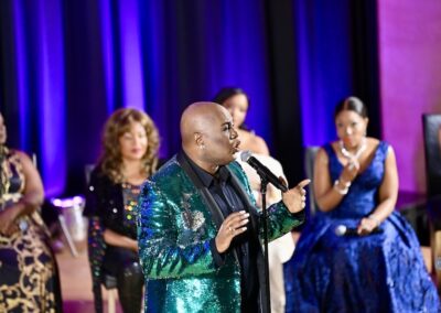 DAVID A. TOBIN © Lokalbüro