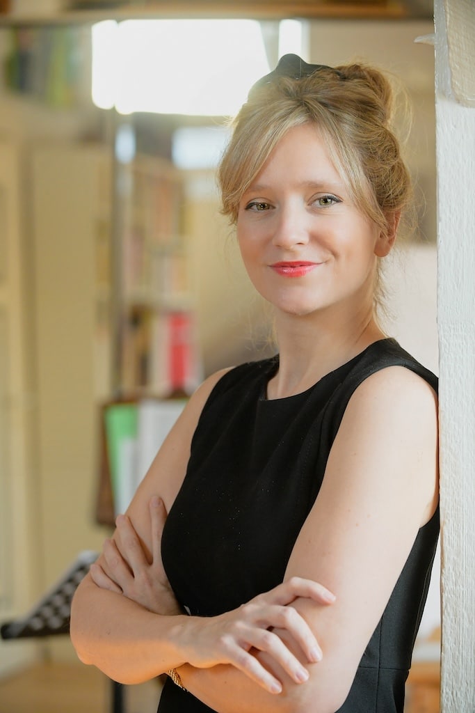 Ein kleines Organetto wird im Workshop gemeinsam gebaut. IDO-Intendantin Frederike Möller ist auch dabei © IDO / goetz-foto Ein kleines Organetto wird im Workshop gemeinsam gebaut.
IDO-Intendantin Frederike Möller ist auch dabei © IDO / goetz-foto