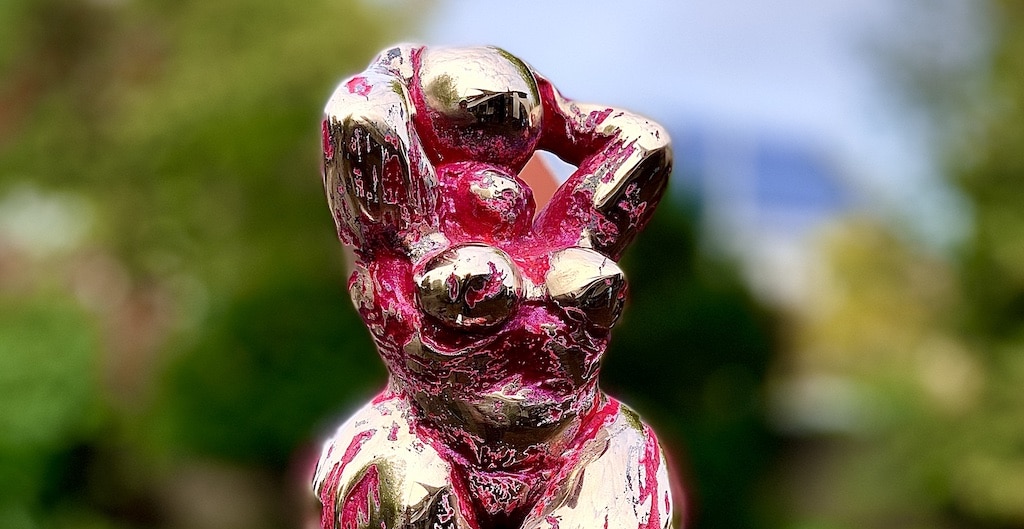 Kunst zwischen Sinnlichkeit und Farbexplosion – Jörg W. Schirmer feiert 60. Geburtstag mit neuer Ausstellung