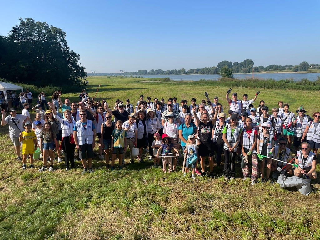Archivbild Rhine-Clean-up in Kaiserswerth Foto: Privat