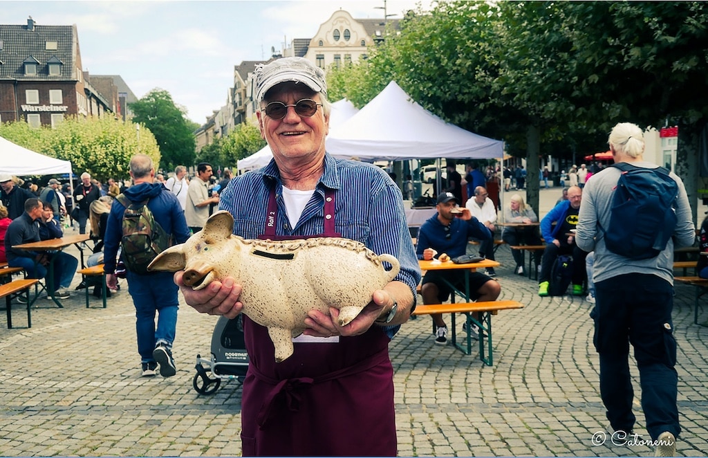 Armut überwinden – nicht verstecken: „Essen für Arme und Reiche“ auf dem Burgplatz