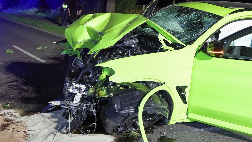 Zwei Tote und drei Schwerverletzte bei Unfall in Düsseldorf-Urdenbach
