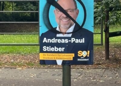 Beschmierte Plakate im Düsseldorfer Norden © CDU Nord