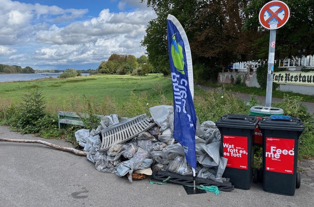 Rhine Clean Up in Kaiserswerth