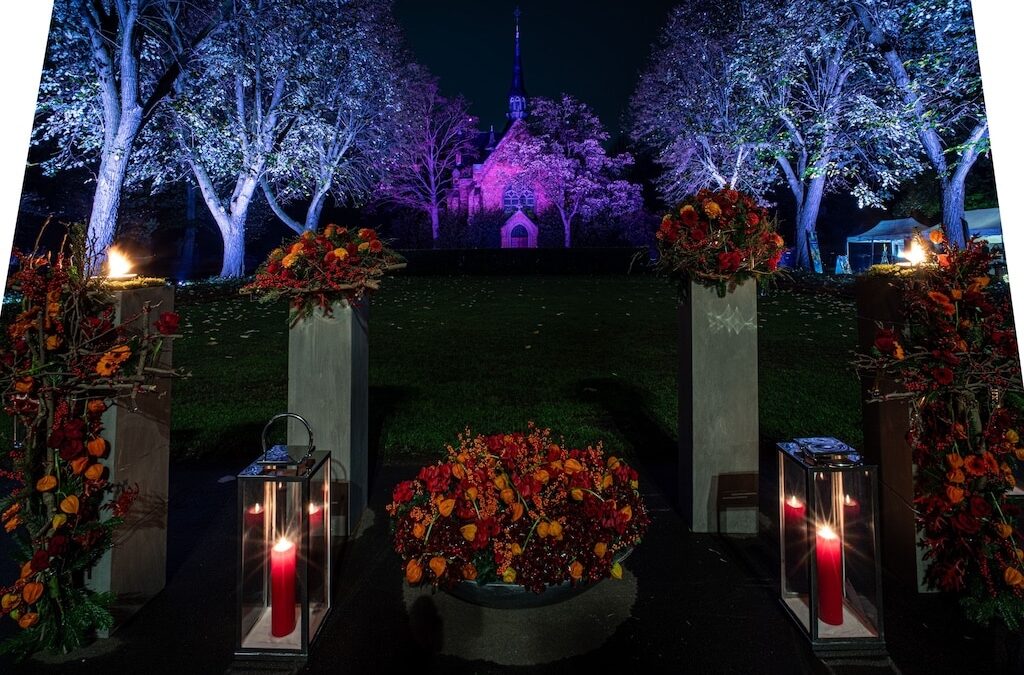 Landeshauptstadt illuminiert den Nordfriedhof