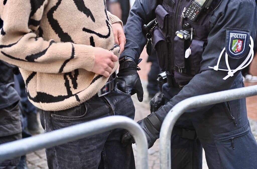 Süd / Altstadt Düsseldorf – Groß angelegte Kontrollen zur Eindämmung von Gewaltkriminalität