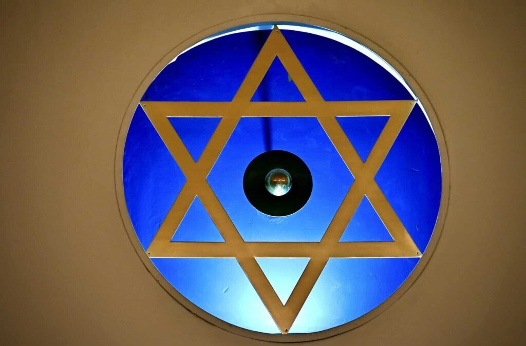 „Antisemitismus ist eine Krankheit im Kopf“ – Wolfgang Rolshoven erhält die Josef-Neuberger-Medaille 2025