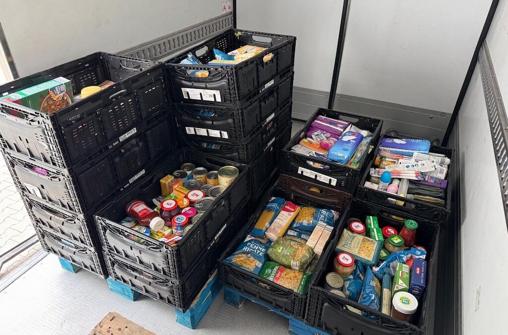 Lions Club Kaiserswerth spendet 50 Kisten für die&nbsp;Tafel