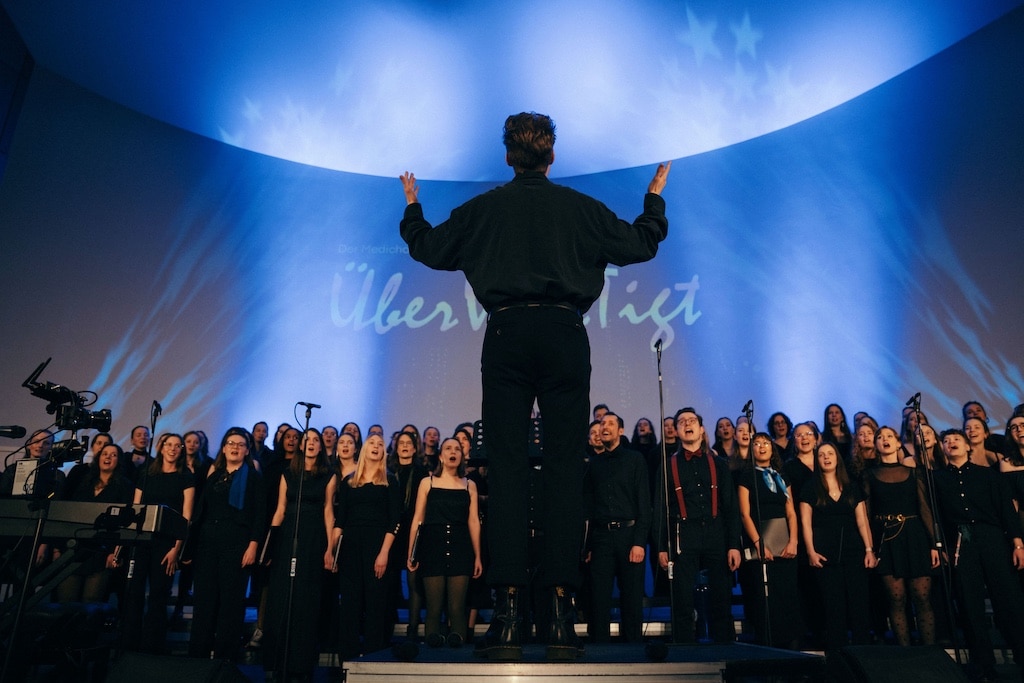 Der Studierendenchor der Medizinischen Fakultät der HHU feiert in diesem Jahr sein 10-jähriges Bestehen mit einem Jubiläumskonzert. (© Raphael Dörck)