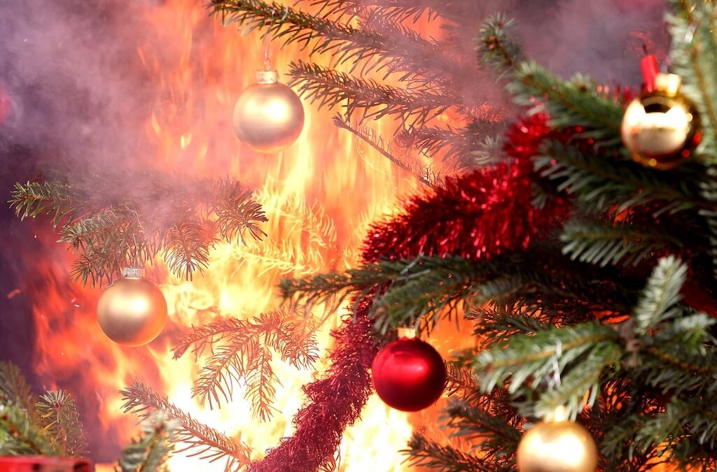 Echte Kerzen im Advent: Feuerwehr Düsseldorf warnt vor steigenden Brandgefahren