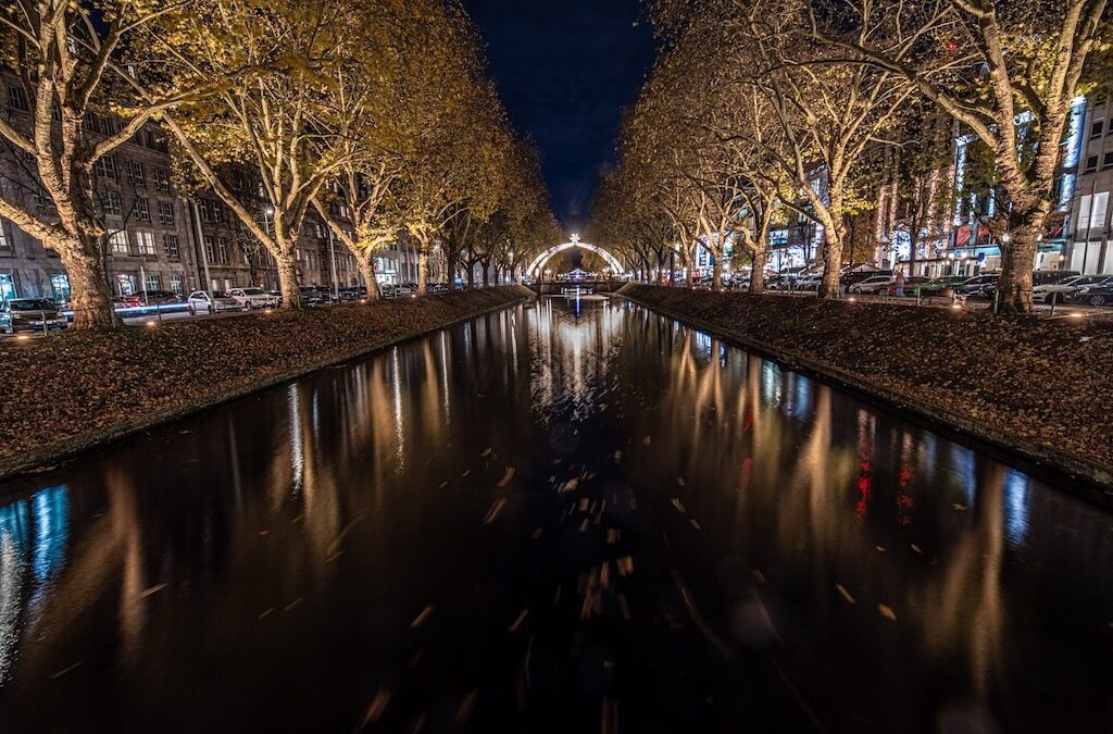 Lichterglanz auf der Kö: Vorweihnachtszeit in Düsseldorf offiziell eröffnet