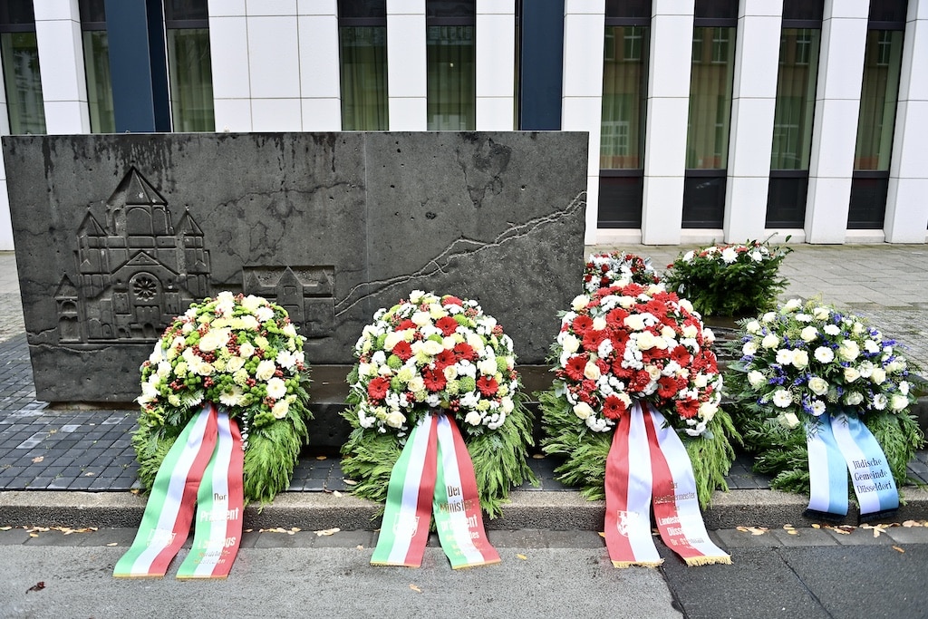 Kranzniederlegung © Lokalbüro
