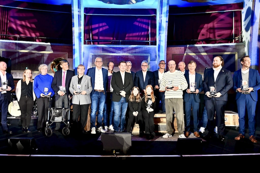 „Sports Hall of Fame Düsseldorf – die Ausgezeichneten bzw. die Personen, die stellvertretend die Preise entgegennahmen © Lokalbüro“