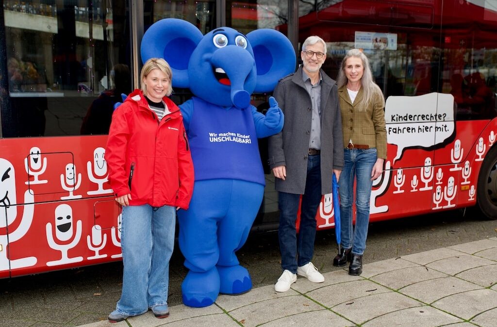 Kinder sprechen Haltestellen an: Rheinbahn startet Beteiligungsprojekt