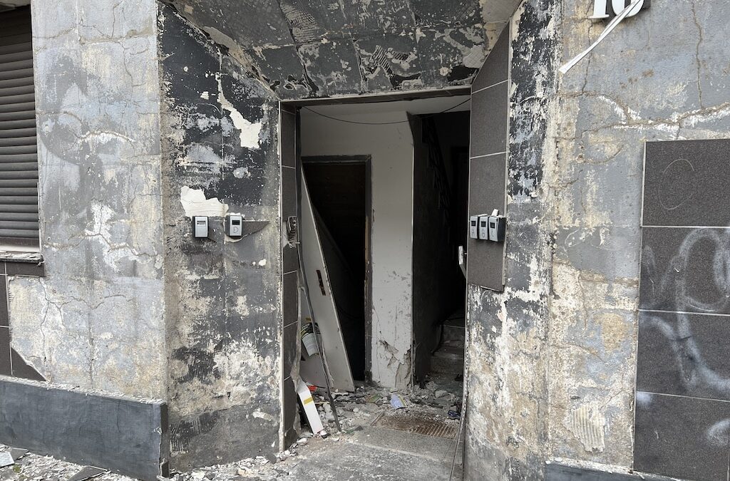 Explosion an Mehrfamilienhaus in Derendorf – Ermittlungen laufen