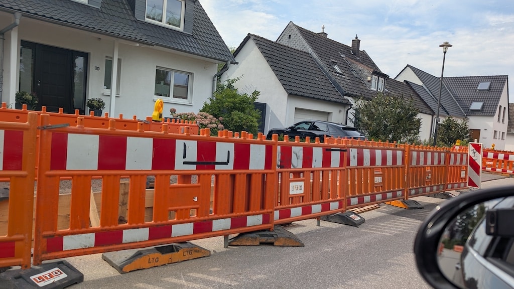 Zeppenheimer Straße wieder beidseitig befahrbar