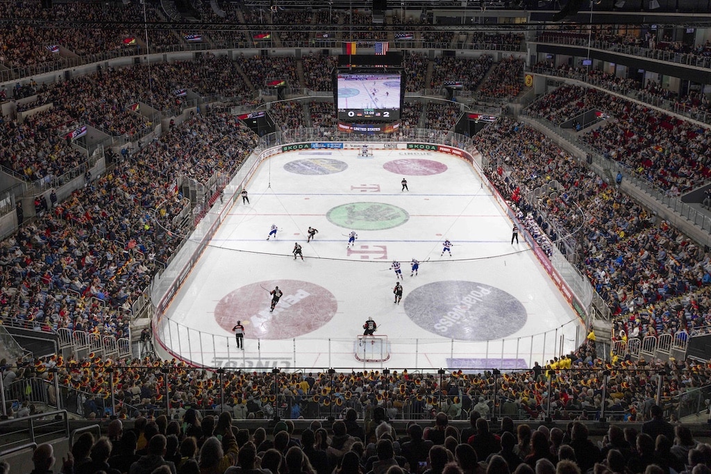 Symbolbild Eishockey Länderspiel: Deutschland gegen USA Düsseldorf im PSD Bank Dome © D.SPORTS/Kenny Beele