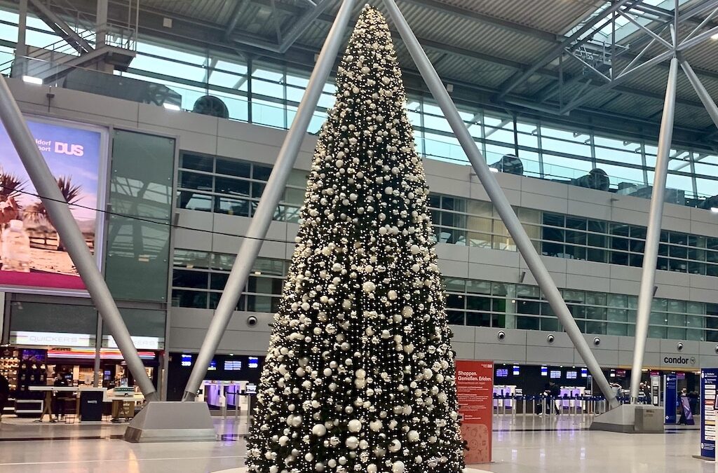 Adventszeit am Flughafen Düsseldorf: Basteln, Shoppen, Gewinnen