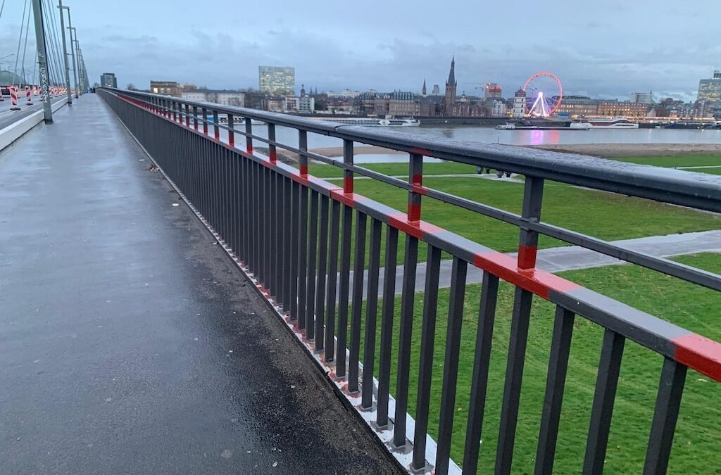 Oberkasseler Brücke: Geländeroptimierung wird nach Winterpause fortgesetzt