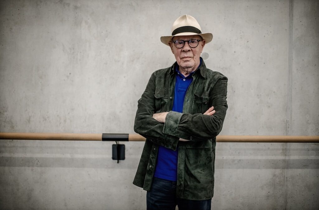 Deutsche Oper am Rhein trauer umd Hansvan Manen