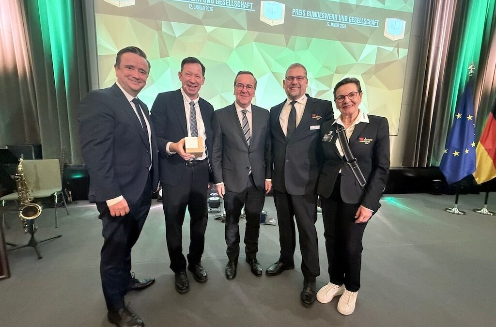 Düsseldorf erhält „Preis der Bundeswehr und Gesellschaft“