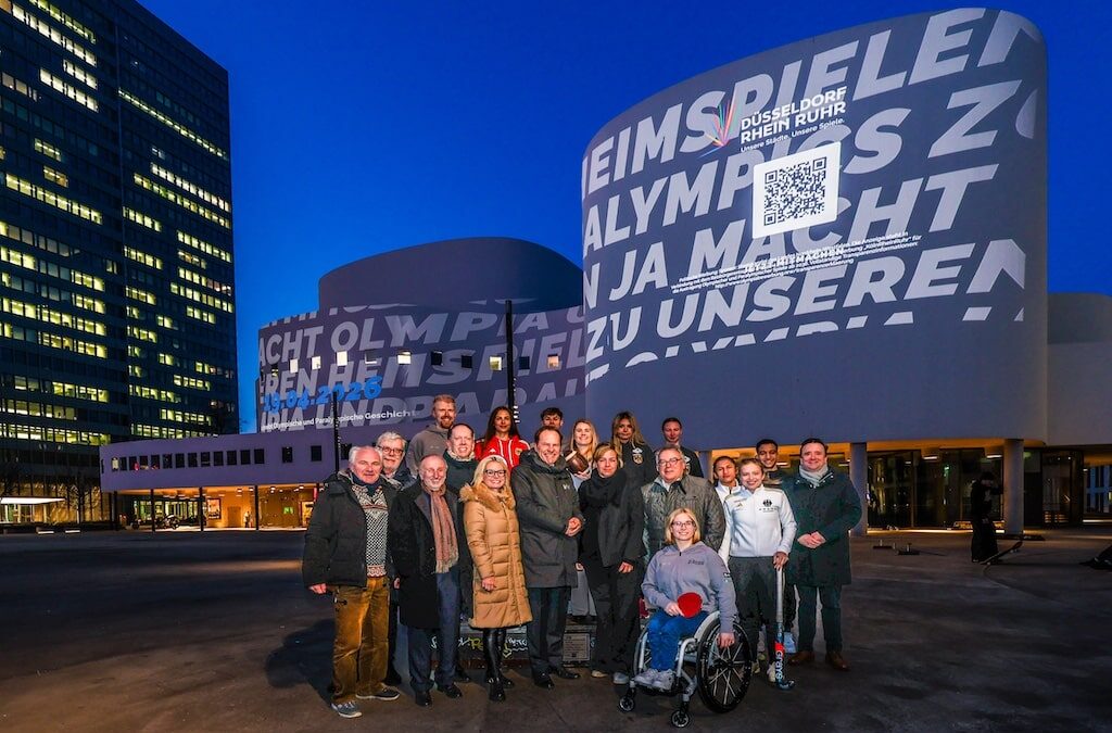 Olympia-Bewerbung wirbt um Zustimmung: Lichtinstallation am Schauspielhaus markiert Kampagnenstart