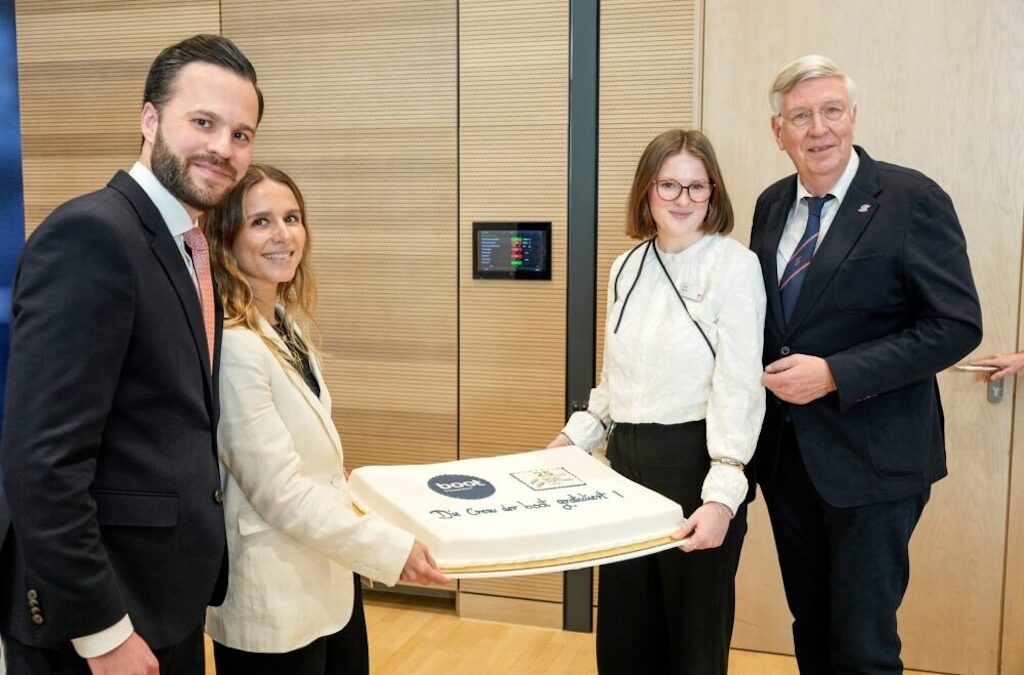 Sportstiftung NRW ehrt 129 Nachwuchsathletinnen und ‑athleten beim Captains Day auf der „boot“