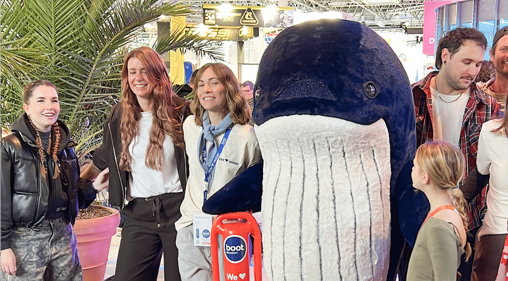 Bunter Auftakt zur boot 2026: Finni sorgt für Aufsehen