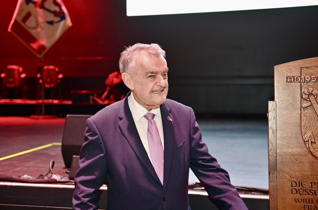 NRW-Innenminister Herbert Reul seit gestern Düsseldorfer Jong