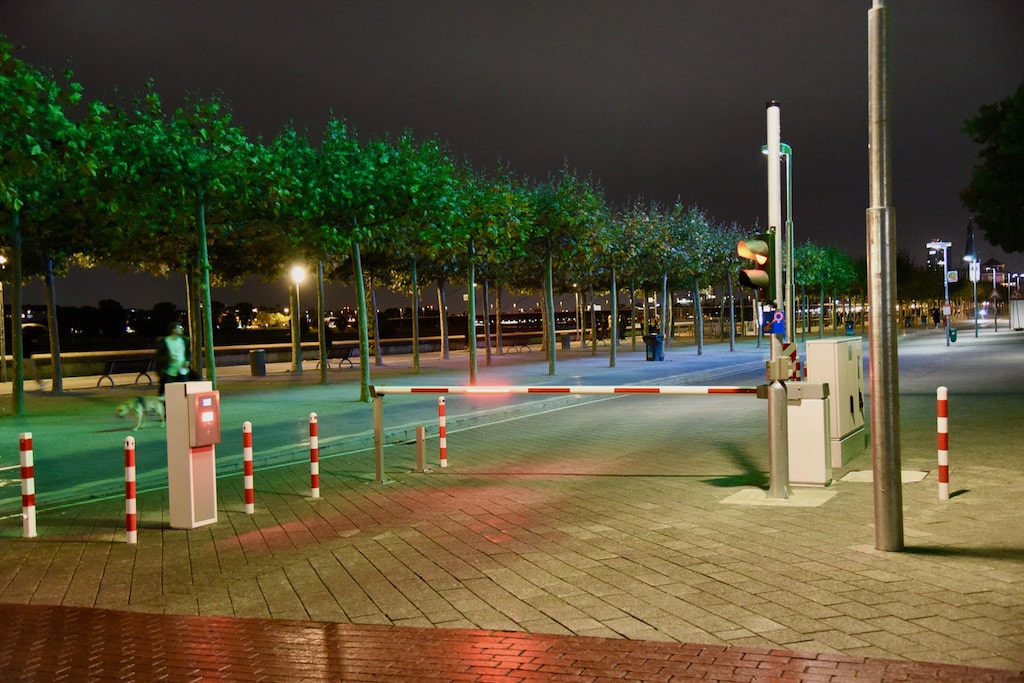 Archivbild Schranke am Mnnesmannufer © Lokalbüro