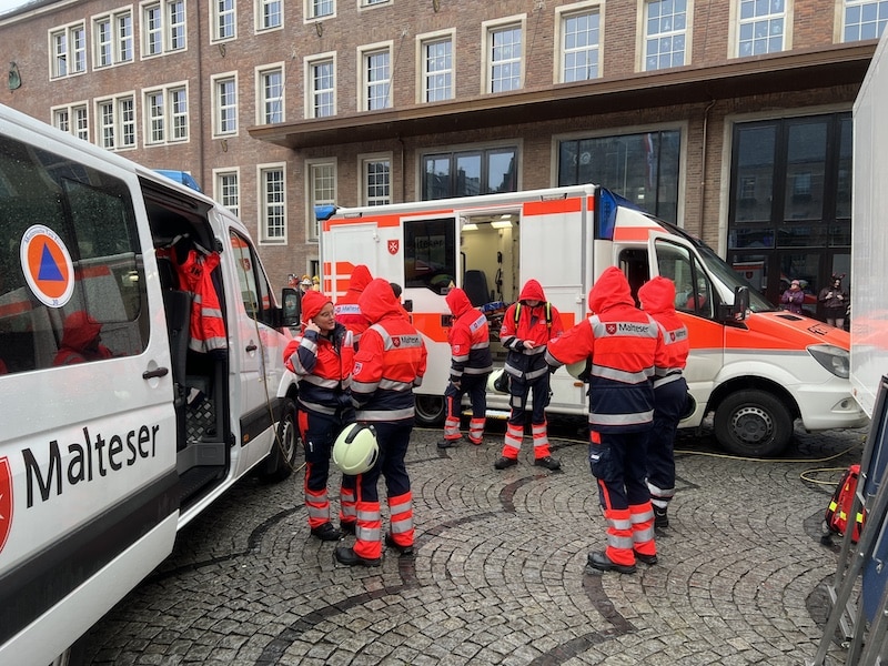 Unfallhilfestellen in der Altstadt © Lokalbüro Unfallhilfestellen in der Altstadt © Lokalbüro