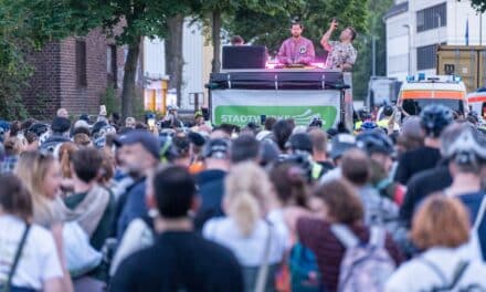Rollnacht Düsseldorf rollt ausnahmsweise am Mittwoch zur Automeile Höherweg