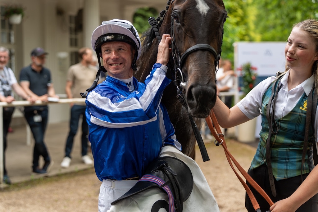 Timeforshowcasing siegt unter Jack Mitchell in den Horn & Company 106. German 1000 Guineas © LB / Olaf oidtmann
