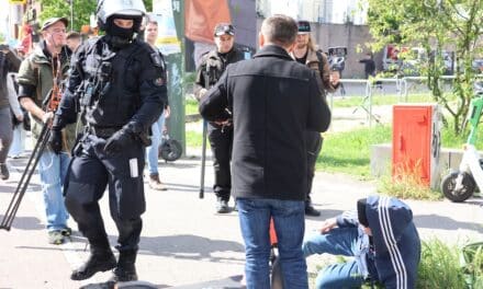 Bündnis kritisiert Polizeieinsatz bei AfD-Rundgang in Oberbilk