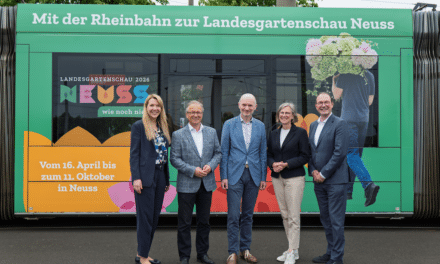Rheinbahn wirbt mit Blütenbahn für die Landesgartenschau in&nbsp;Neuss