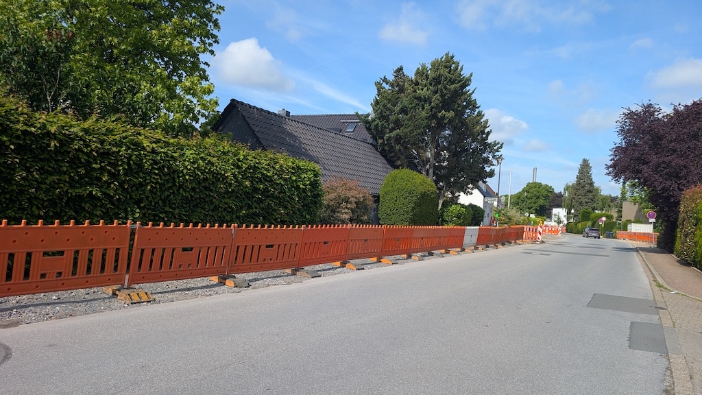 Baustellenführung bei den Modernisierungsarbeiten auf der Zeppenheimer Straße © Gabriele Schreckenberg