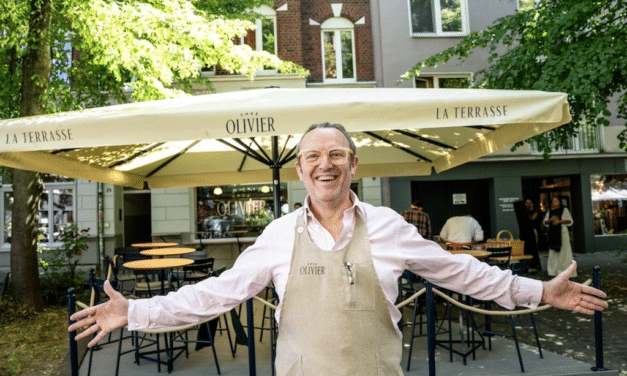 Bonjour, Terrasse! Chez Olivier lädt unter freien Himmel ein