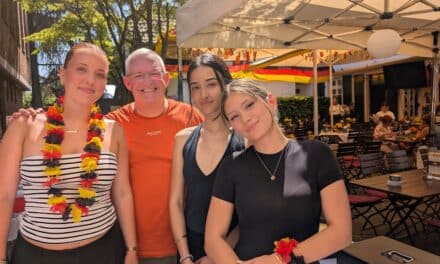 Gelungenes Fest auf der Piazza von Kaiserswerth